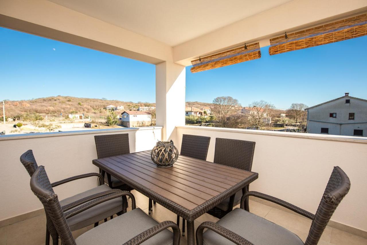 Apartments Brig Perfect Countryside Holiday! Krk Town Bagian luar foto