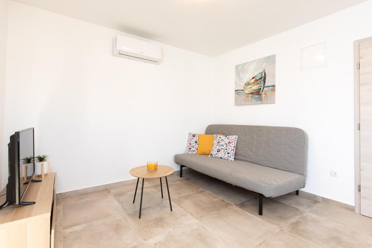 Apartments Brig Perfect Countryside Holiday! Krk Town Bagian luar foto