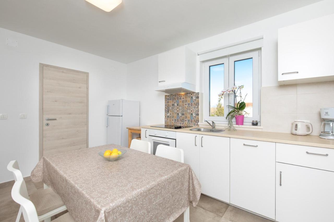 Apartments Brig Perfect Countryside Holiday! Krk Town Bagian luar foto